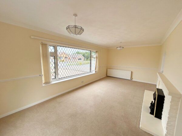 Elm Crescent, Burgh Le Marsh, Skegness, Lincolnshire, PE24 5EG