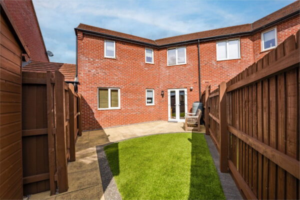 Alnwick Way, Grantham, Lincolnshire, NG31 8UJ