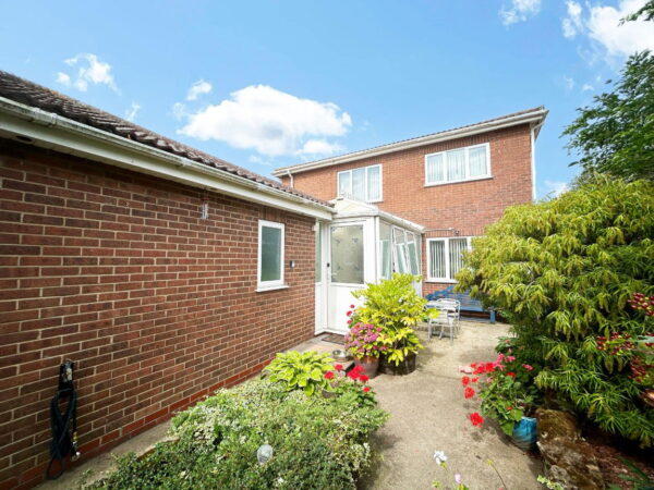 Admiralty Road, Mablethorpe, Lincolnshire, LN12 2AA