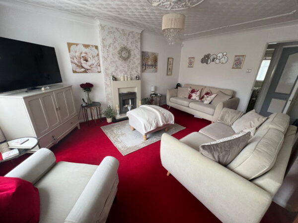 Fieldway Crescent, Great Glen, Leicester, LE8 9GW