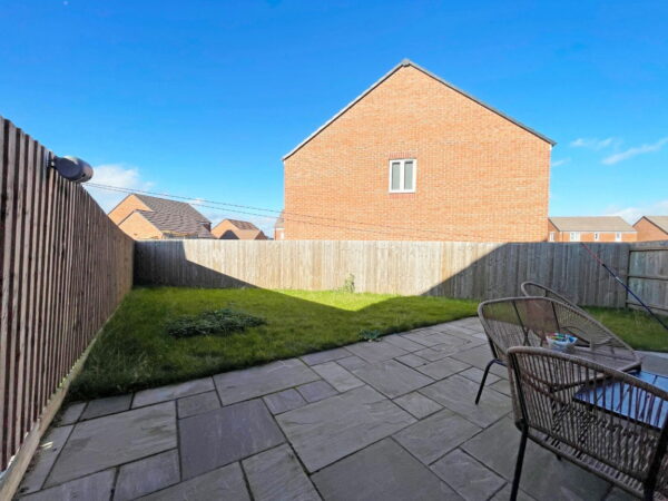 Lippard Close, Weldon, Corby, Northamptonshire, NN17 3FJ