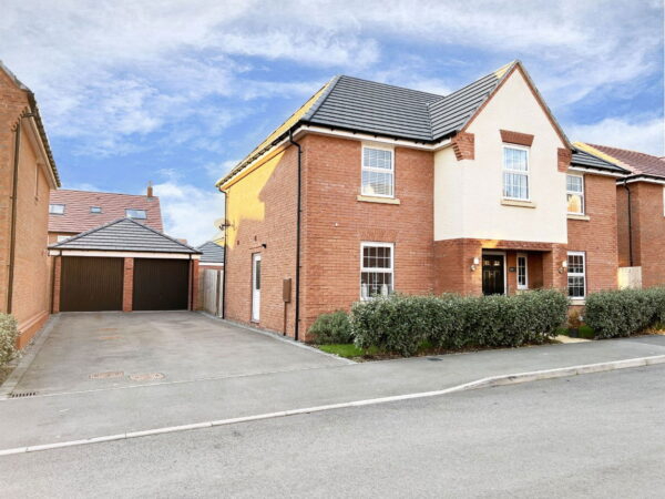 Hugglescote, Coalville, LE67 2LP