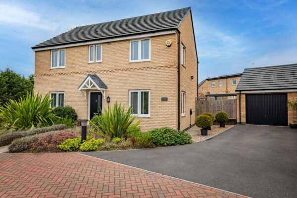 Corbett Chase, Gedling, Nottingham, NG4 4LU