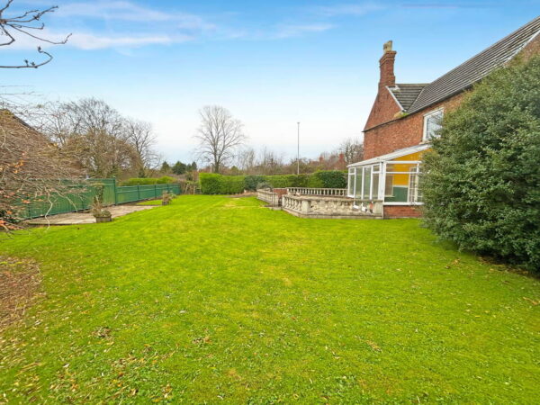 South Grange, Main Road, Utterby, Louth, Lincolnshire, LN11 0TQ