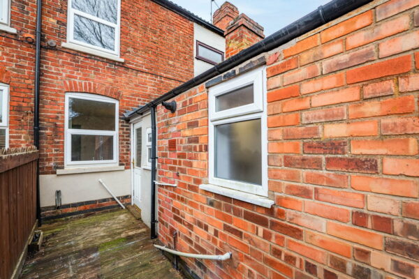 Dagmar Grove, Beeston, Nottingham, NG9 2BH