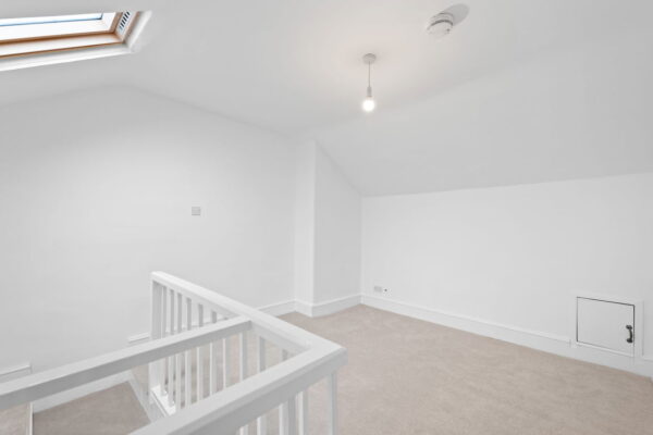 Dagmar Grove, Beeston, Nottingham, NG9 2BH