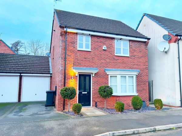 Mallard Close, Leicester, LE2 8DY