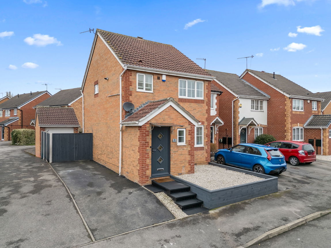 Skylark Drive, Nottingham, NG6 0NL