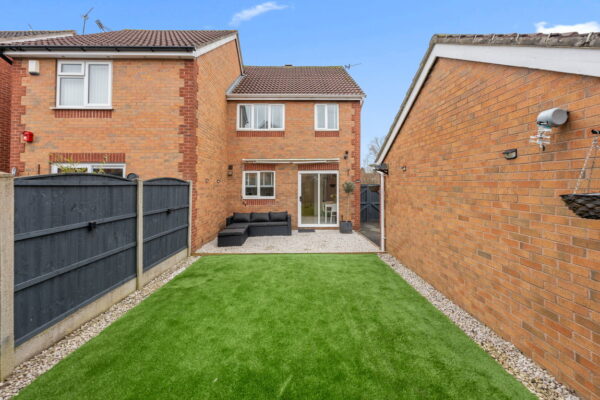 Skylark Drive, Nottingham, NG6 0NL