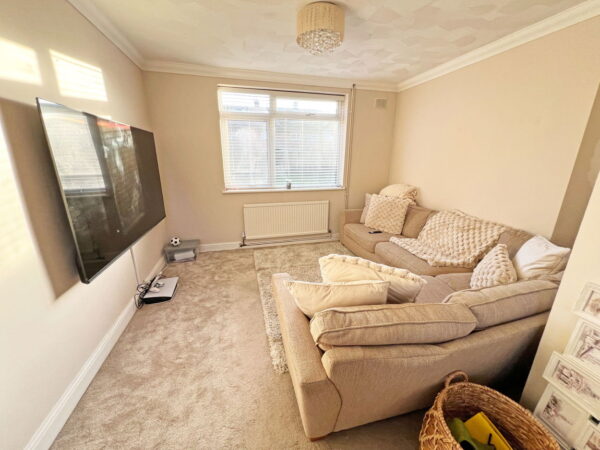 Hassal Road, Leicester, LE3 6QU